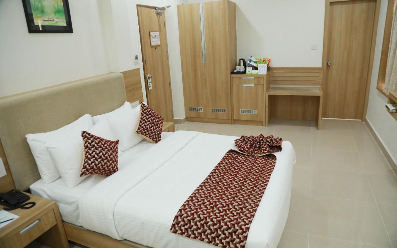 Hotel Anjali Park 戈德亚姆 外观 照片