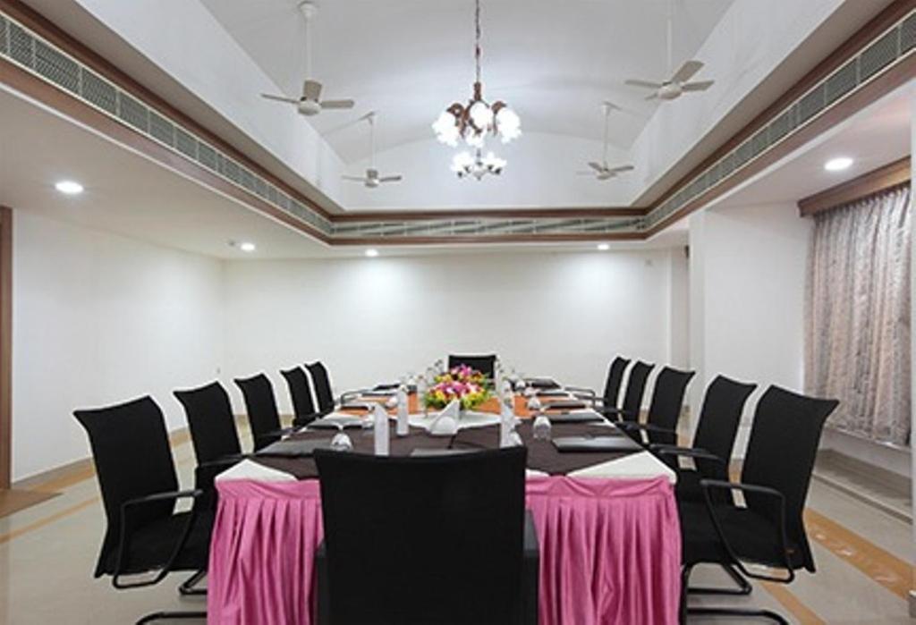 Hotel Anjali Park 戈德亚姆 外观 照片