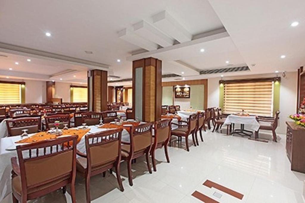 Hotel Anjali Park 戈德亚姆 外观 照片