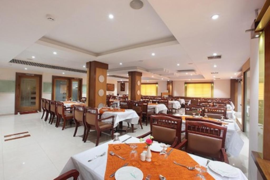 Hotel Anjali Park 戈德亚姆 外观 照片